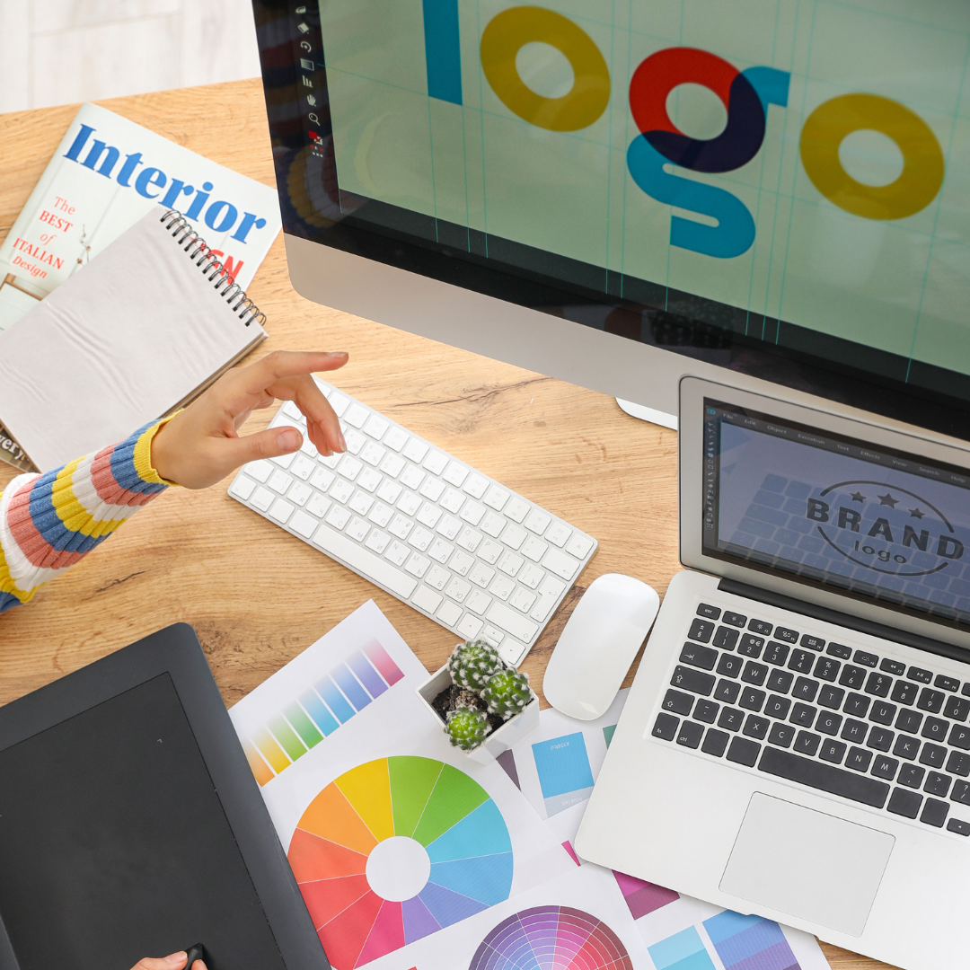 6 Perks of Outsourcing Graphic Design for Businesses